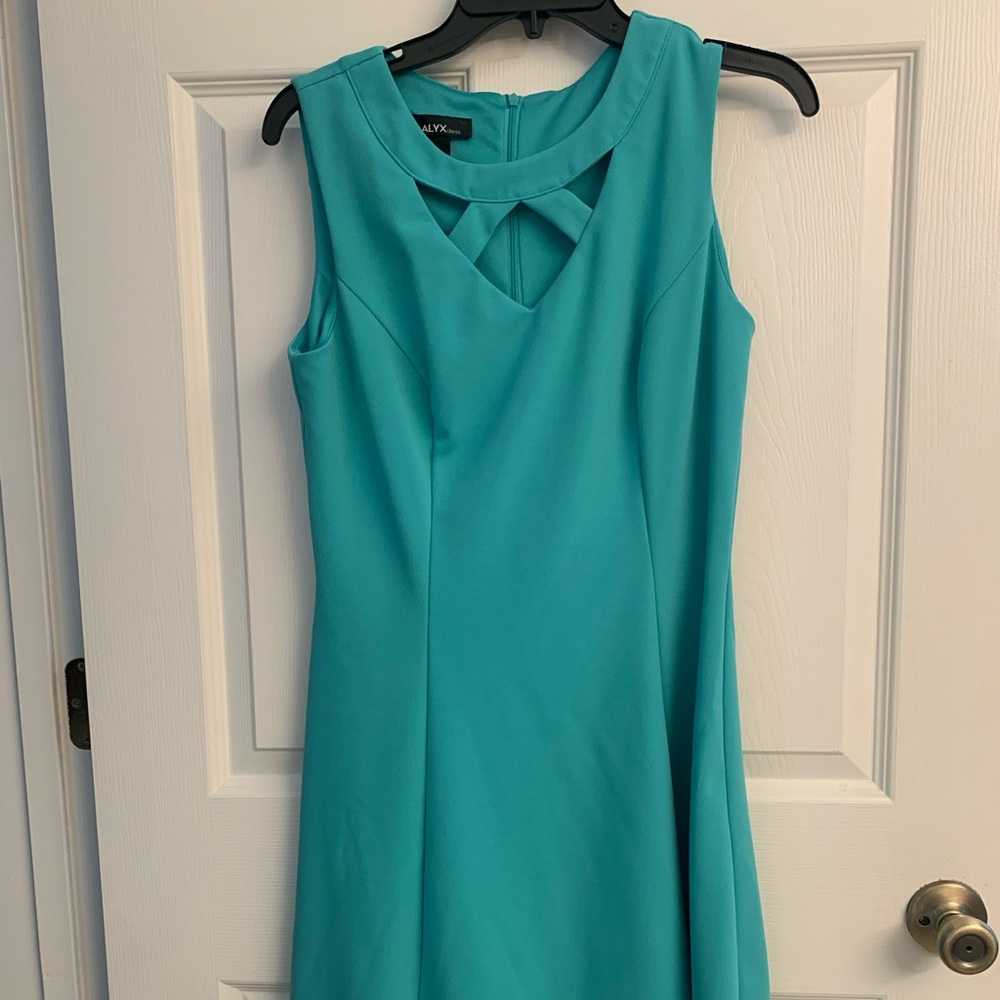 Beautiful mint green dress size 10.Beautiful, fresh, and clean.Smoke free home.